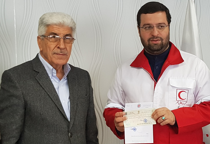 اهدای چک صد میلیون تومانی انجمن صنفی کارفرمایان توزیعکنندگان گاز مایع ایران برای کمک به سیلزدگان