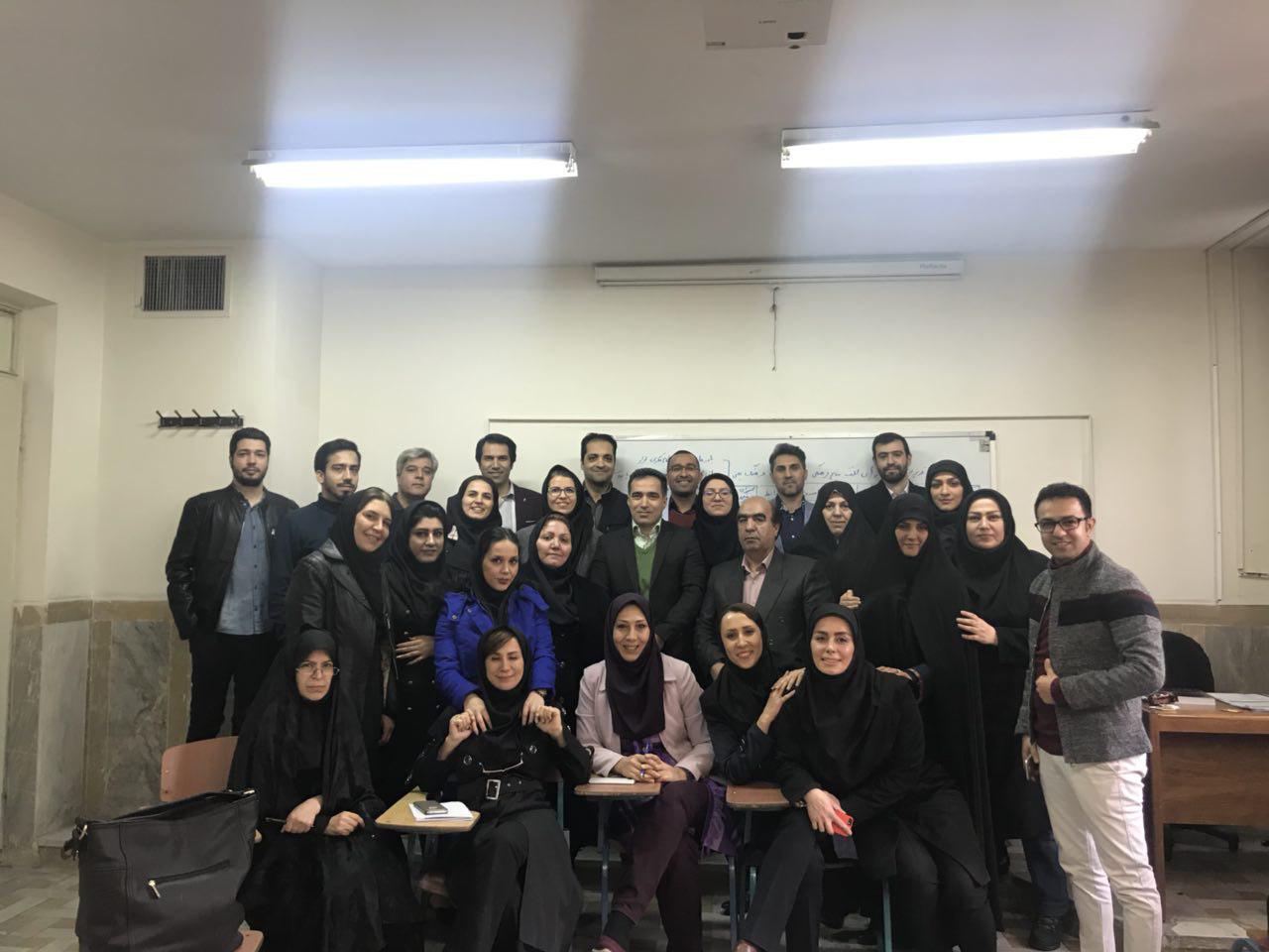 دکترپیوندی خبرداد: توزیع بسته‌های غذایی یک‌ماهه در استان‌های سیل‌زده به‌مناسبت ماه‌رمضان