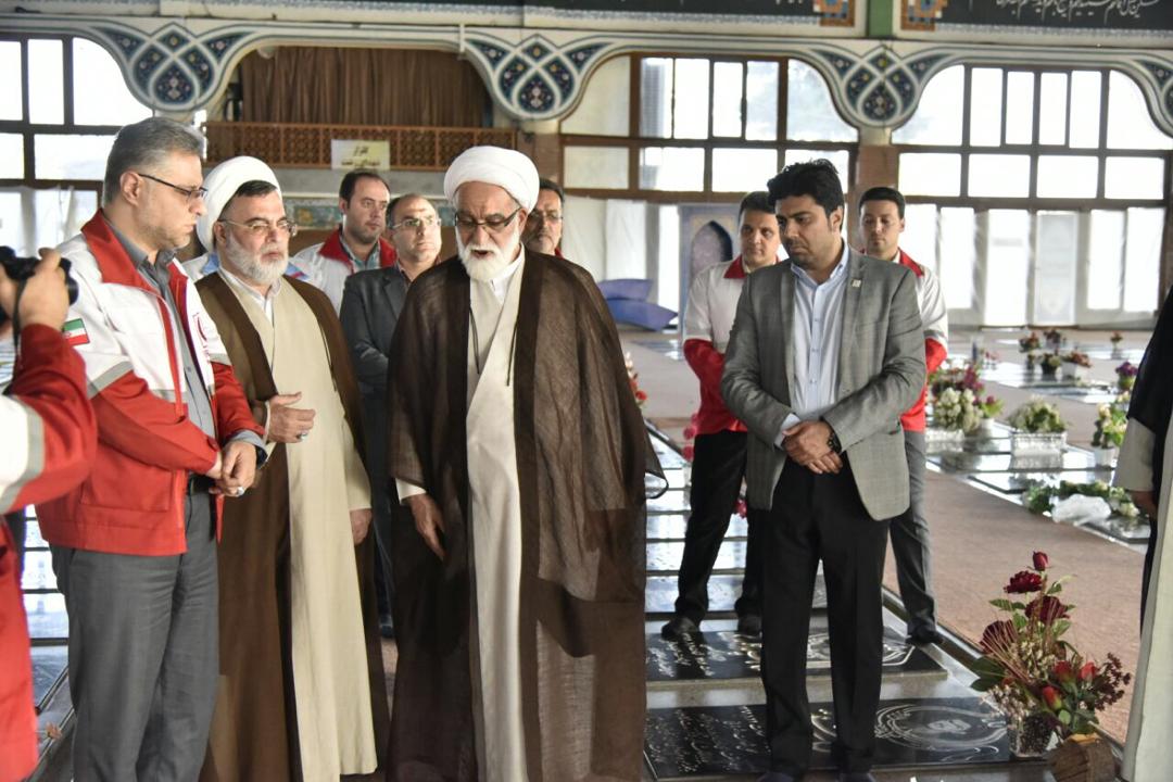 نماينده ولیفقیه در هلالاحمر: امنيت و آرامش امروز كشور مديون خون شهدا و صبر و استقامت خانواده معظم شهداست