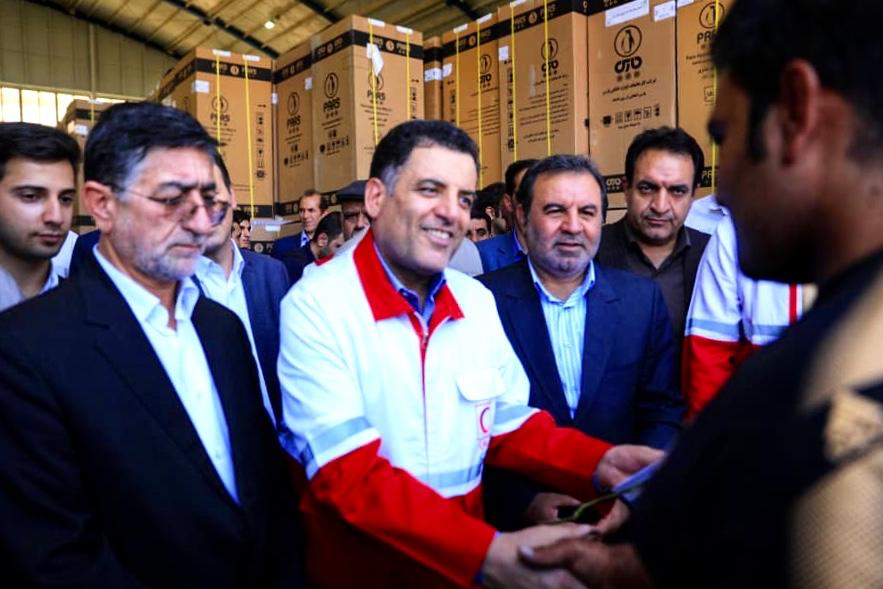 با حضور دکتر پیوندی و استاندار لرستان آغاز شد: توزیع کالاهای اساسی "طرح مهرانه" برای سیلزدگان