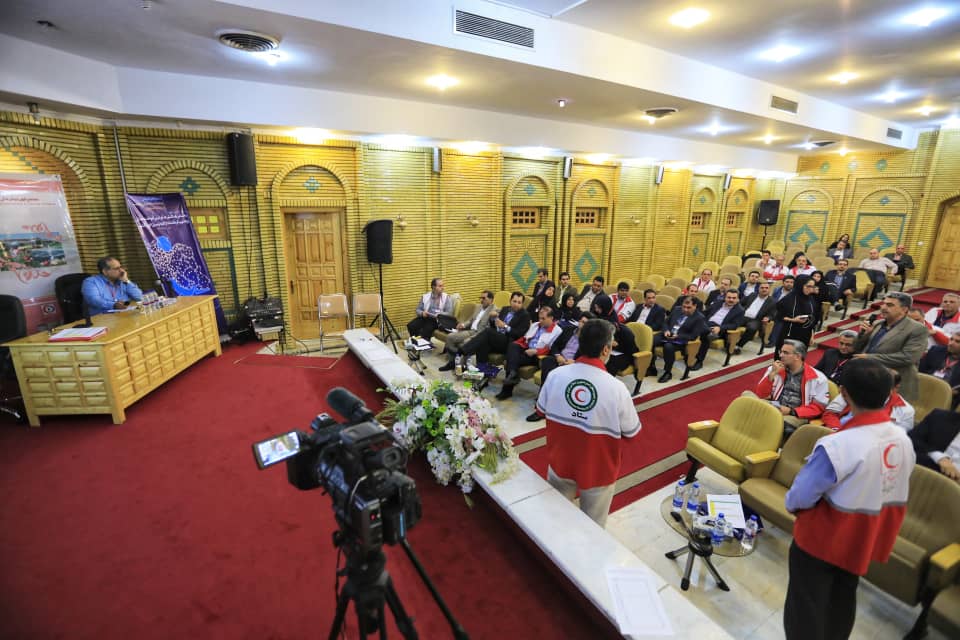 چالشها و راهکارهای زلزله اخیر و سیل کشور در کارگاههای گردهمایی مدیران عامل استانهای هلالاحمر