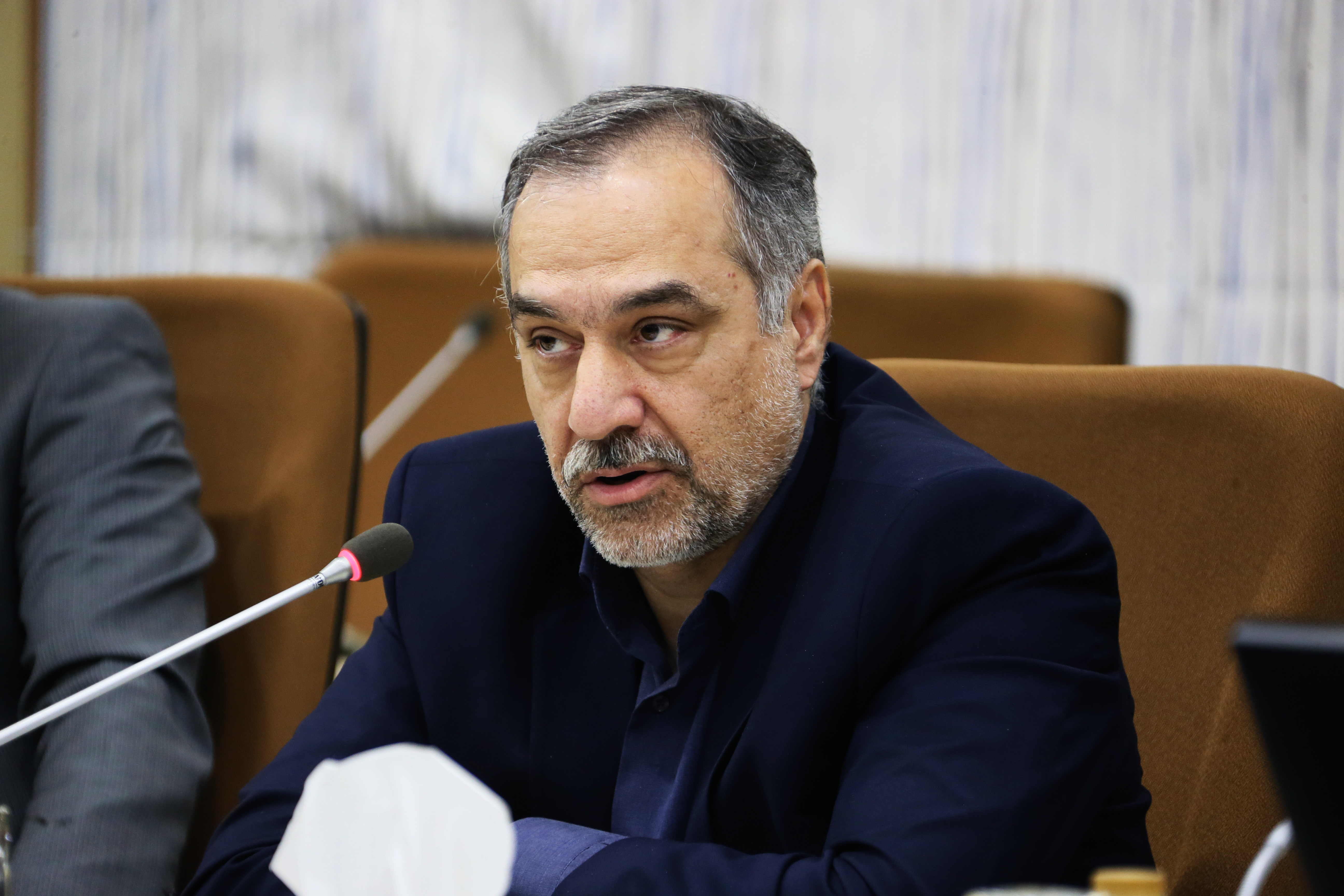 مدیرعامل سازمان تدارکات پزشکی منصوب شد/ تاکید رئیس جمعیت هلال‌احمر بر رفع موانع تولید محصولات و خدمات دارویی