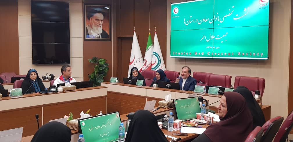 زنان؛ هدایتگران توانمند در بحران/ تقویت توان تصمیم‌گیری در بحران‌ها با حضور زنان
