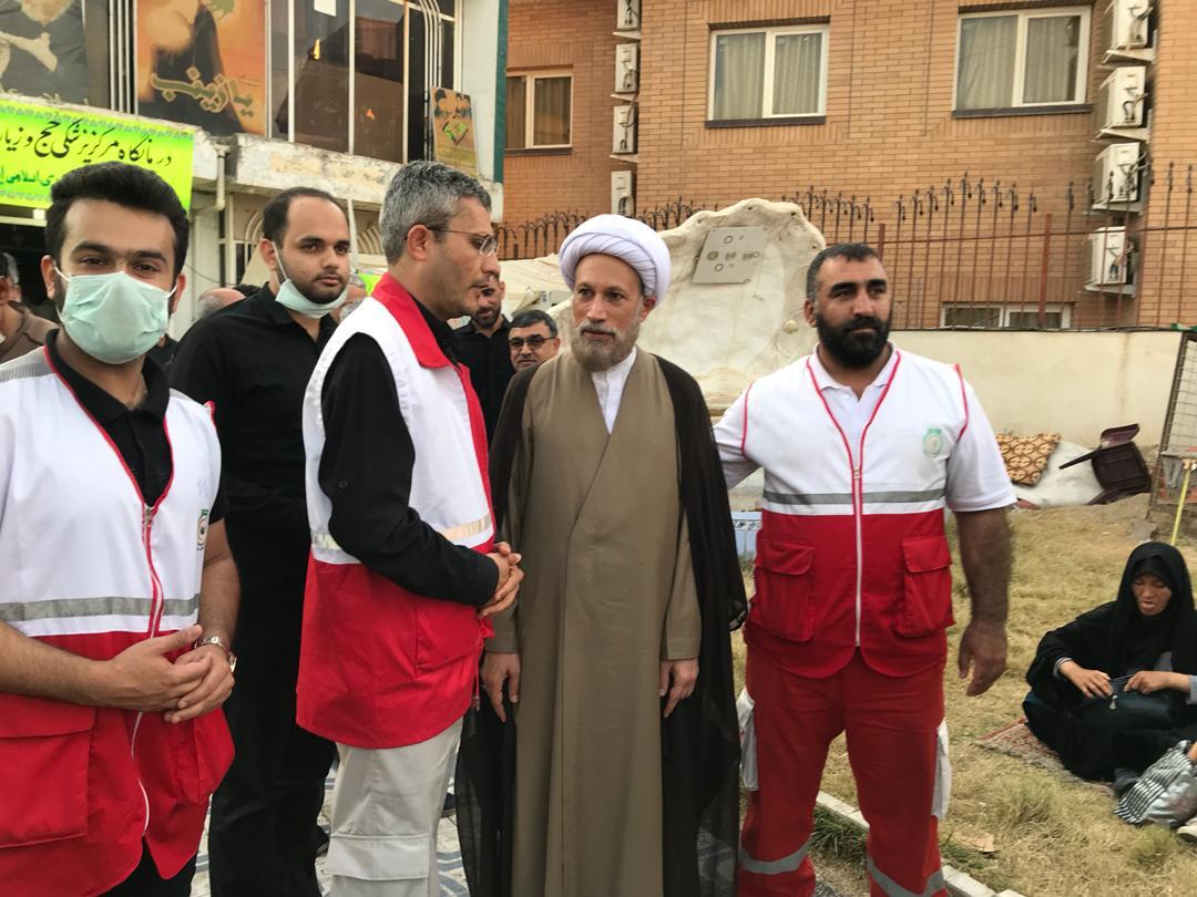 بازديد امام جمعه و نماينده ولى فقيه استان فارس از درمانگاه هلالاحمر در سامرا
