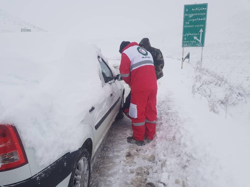 امدادرسانی نجاتگران اردبیل به ۸۱۰ مسافر در برف‌وکولاک 24 ساعت گذشته