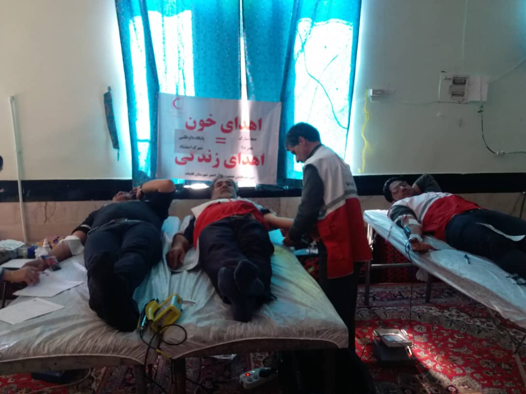 اجرای طرح «حمایت ماندگار» در خراسان جنوبی/ داوطلبان ۱۴۴ واحد خون اهدا کردند