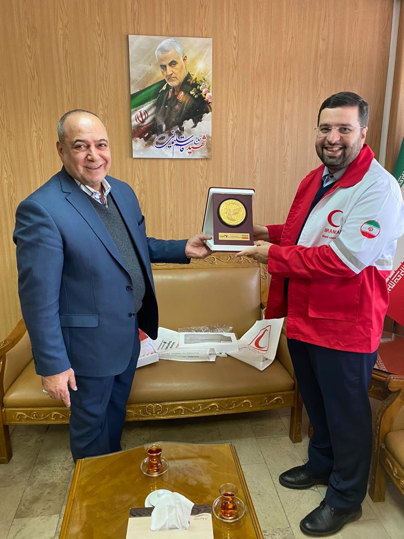 تقدیر رئیس سازمان داوطلبان هلالاحمر از مدیرعامل "هما"