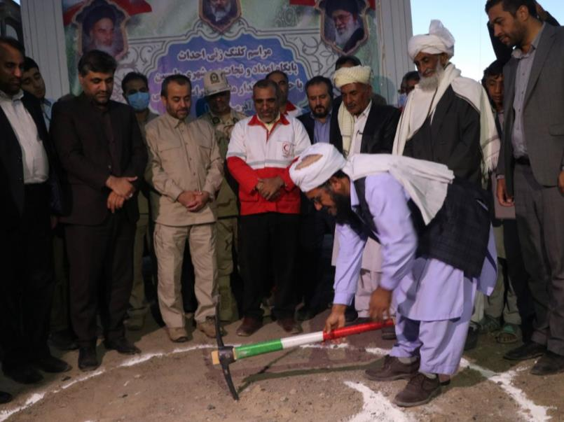 کلنگ پایگاه امداد و نجات جاده ای هلال احمر در طبسین بر زمین خورد