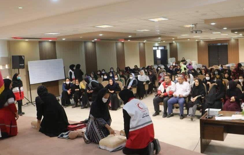 آموزش کمک‌های اولیه به ۶۵۰ مهاجر افغانستانیِ ساکن در استان گلستان