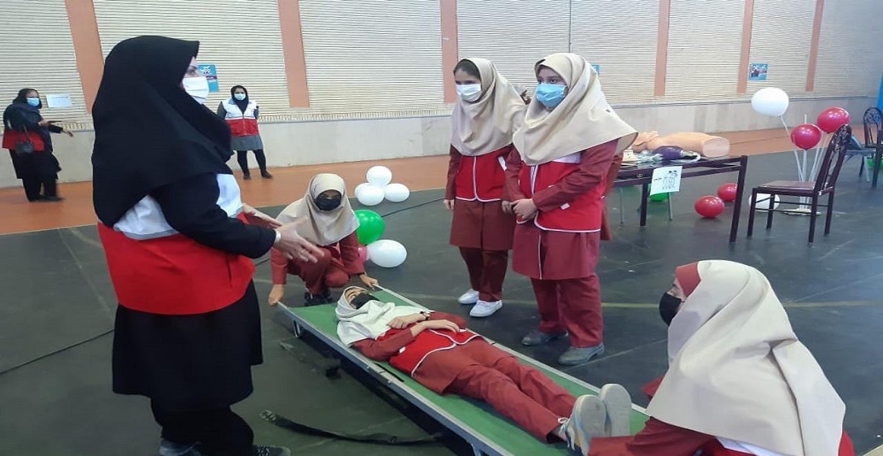 آموزش امدادی یک میلیون و 400 هزار دانش‌آموز در طرح "همتا" هلال‌احمر