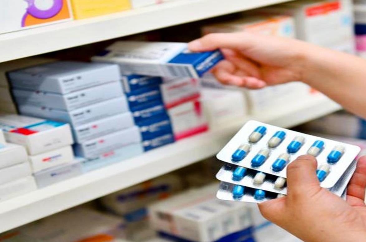 فعالیت شبانهروزی خط تولید دارو در هلالاحمر/ آنتی بیوتیک در صدر تولیدات دارویی سها هلال