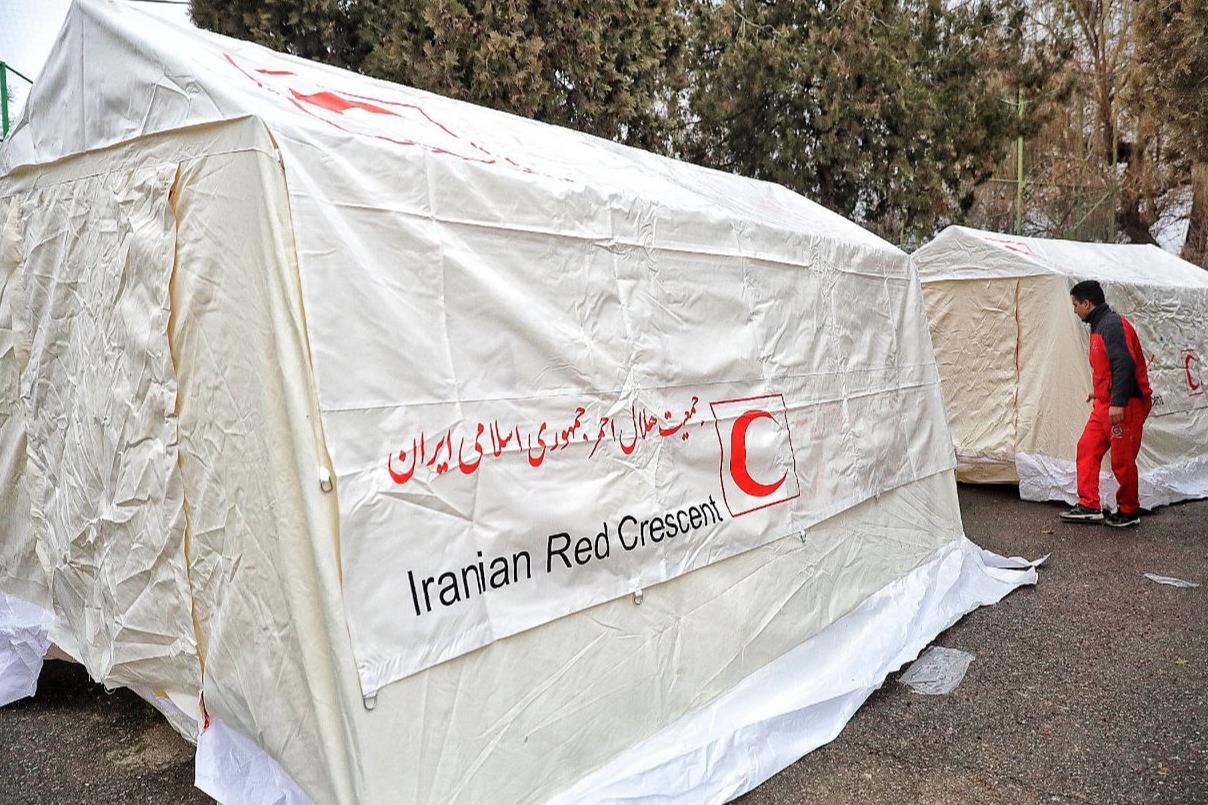 در تماس تلفنى رئیس جمهوری با رئیس جمعیت هلالاحمر؛ پیگیرى آخرین وضعیت امدادرسانى و تاکید بر افزایش خدمت رسانى به زلزلهزدگان