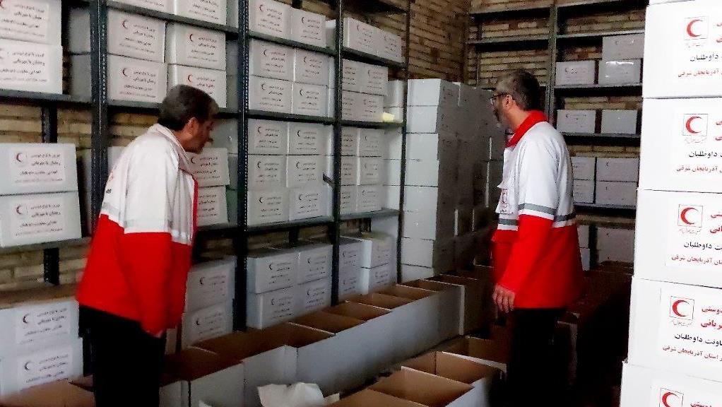 آماده سازی ۱۶۷۱ بسته غذایی برای توزیع در میان خانوارهای نیازمند