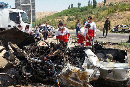 فوت 4 نفر در پی تصادف پراید با پژو 405
