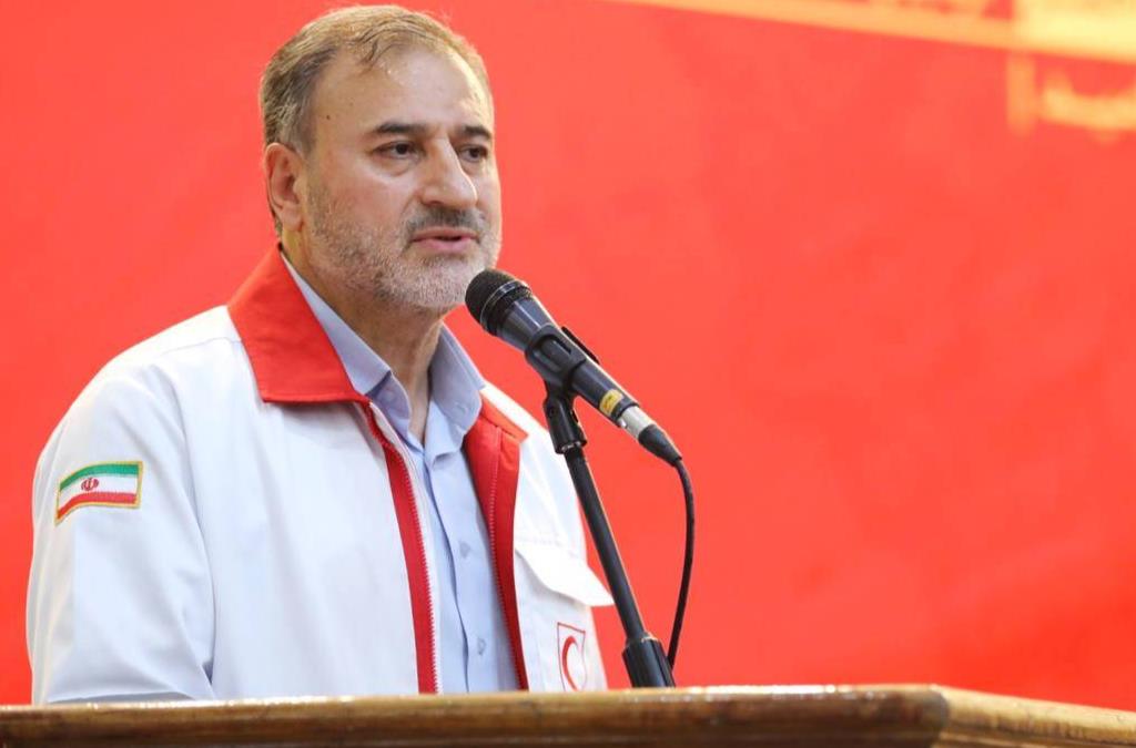 امدادگران چراغ امید را در دل حادثه دیدگان روشن میکنند