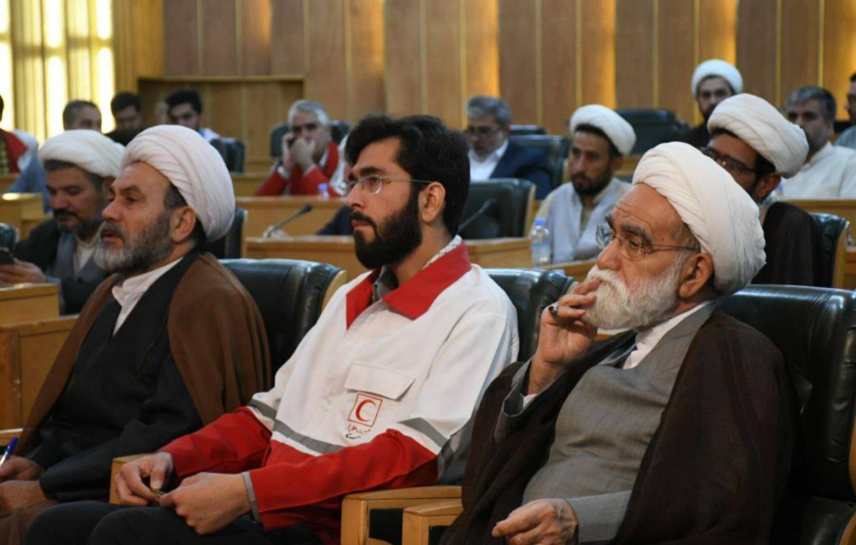 پیوند علمی حوزه و هلالاحمر میتواند زمینه ارتقاء فرهنگ دینی این نهاد را فراهم سازد