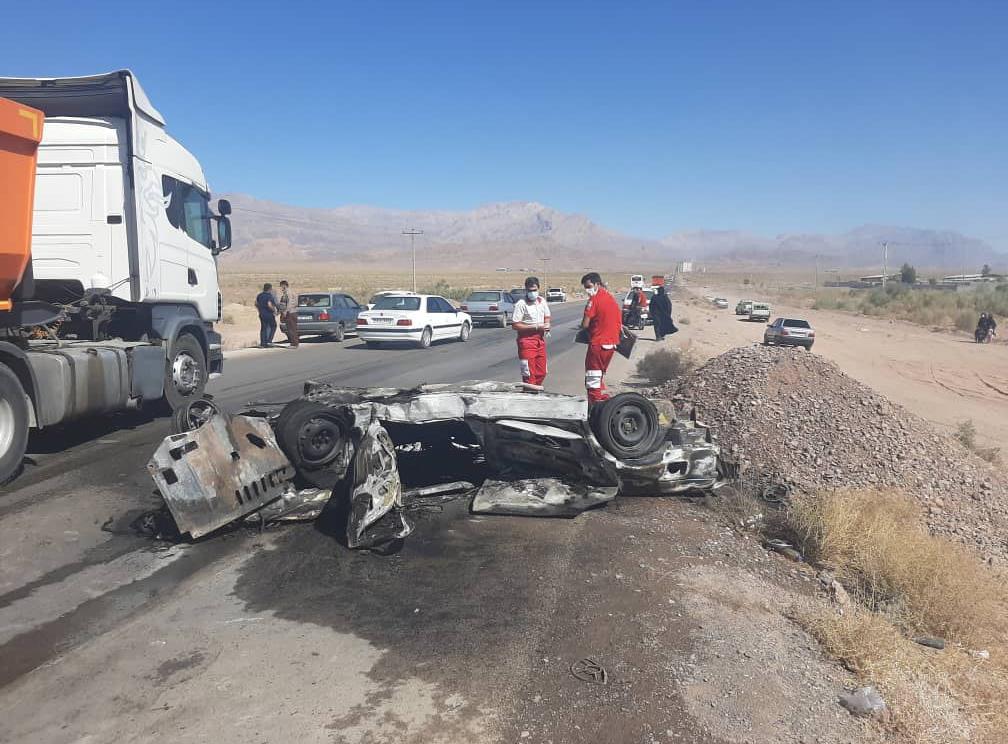 برخورد پژو با تریلی در سیستانوبلوچستان منجر به جان باختن 6 نفر شد