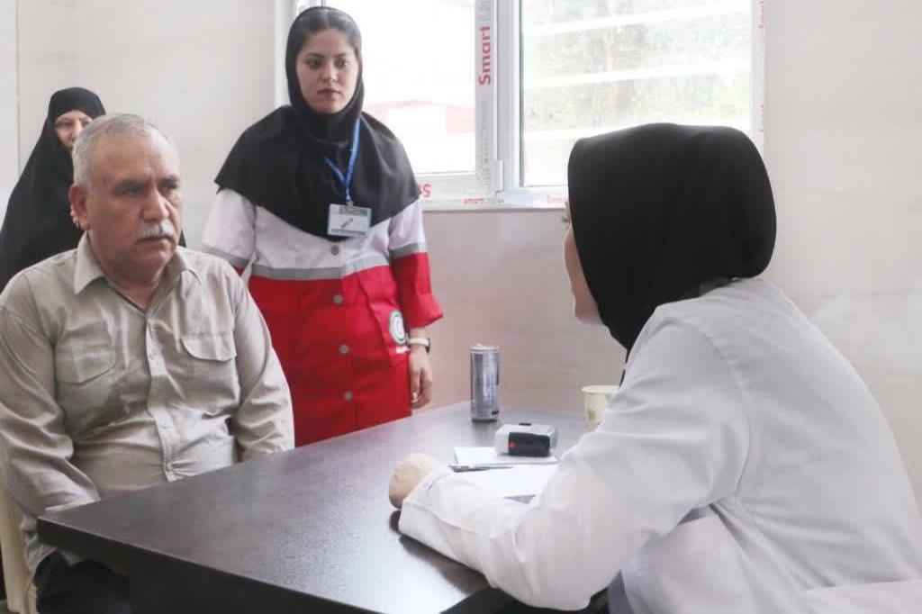 ارائه خدمات درمانی پزشکان خدام حرم رضوی به ۸۷۳ نفر در گنبدکاووس