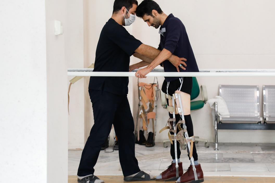 تامین 30 درصد نیاز پروتز و توانبخشی کشور تنها در چند اتاق هلال احمر