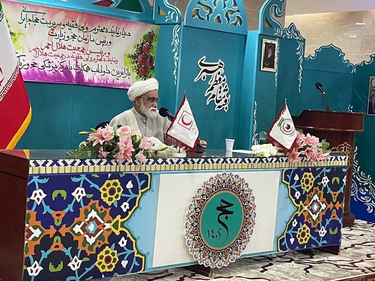 اعلام آمادگی حجاج ایرانی متخصص در حوزه درمان برای خدمت به زائران بیمار/ حجت الاسلاموالمسلمین معزی: بهرهگیری از فعالیت داوطلبانه زائران یک تجربه موفق