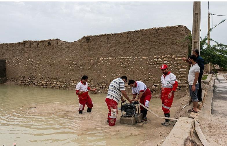 حضور ۴۳ تیم در عملیات امدادونجات سیل و وزش باد ۱۲۰ روزه