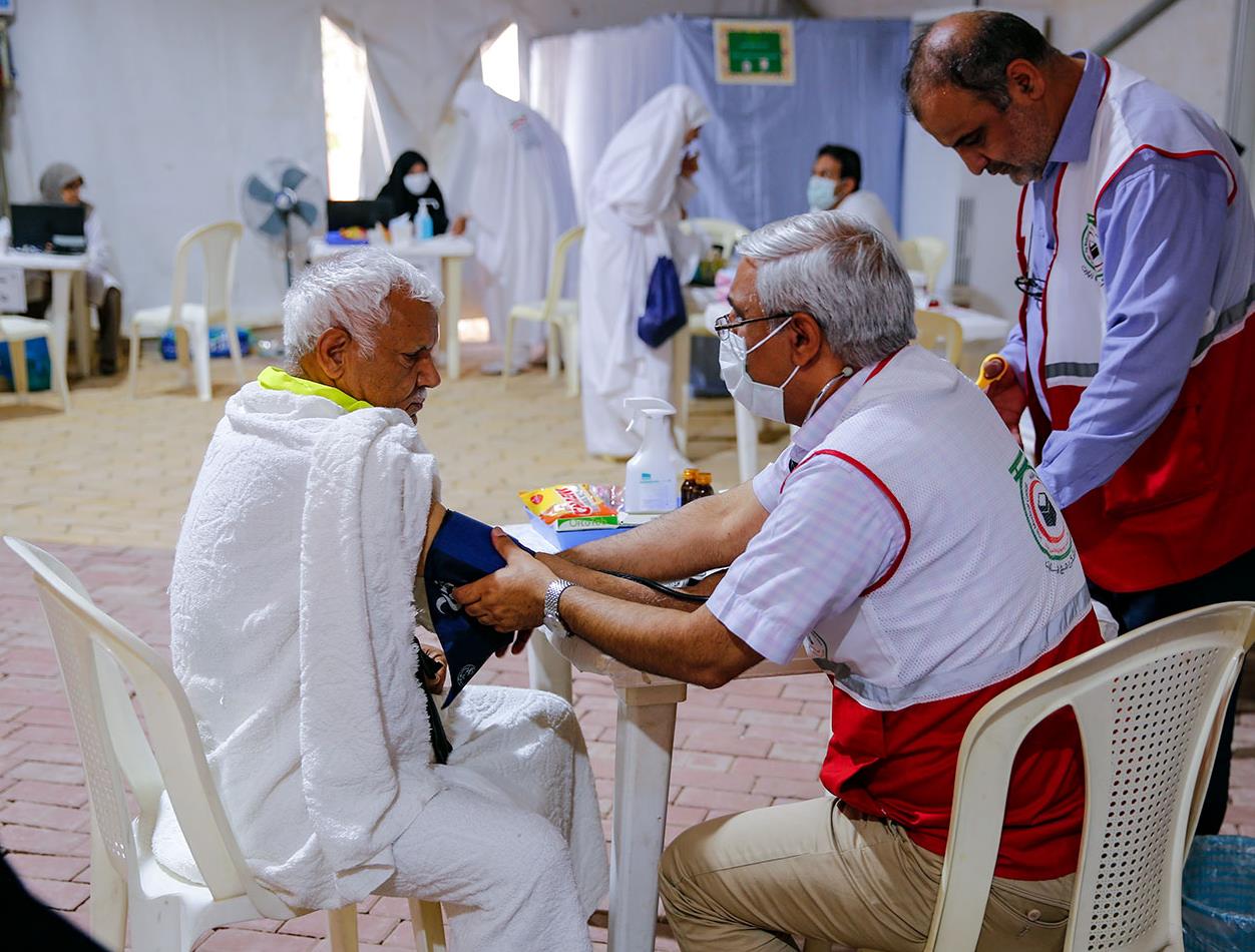 ارائه بیش از ۴۰۰ هزار خدمت بهداشتی و درمانی به حجاج در عربستان