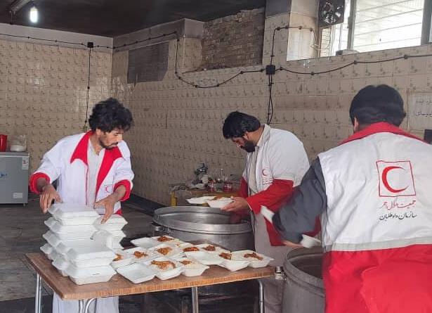 توزیع ۱۷ هزار پرس غذای گرم بین خانوارهای نیازمند ۵ شهرستان جنوبی کرمان