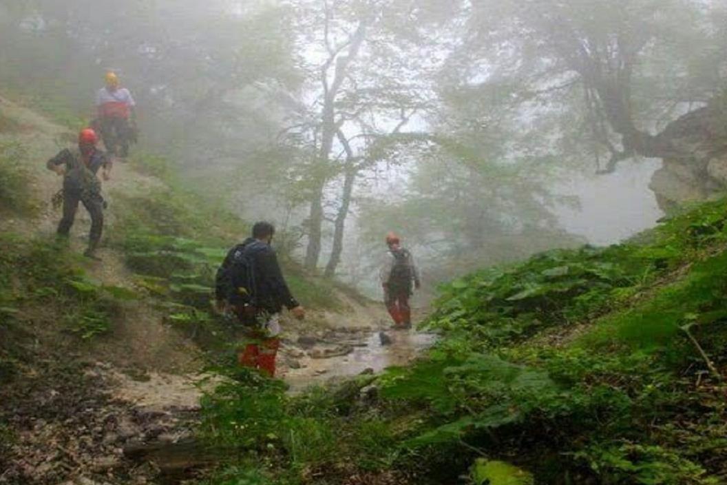 جستوجو و نجات گروه ۳۲ نفره کوهنوردی در ارتفاعات آستارا