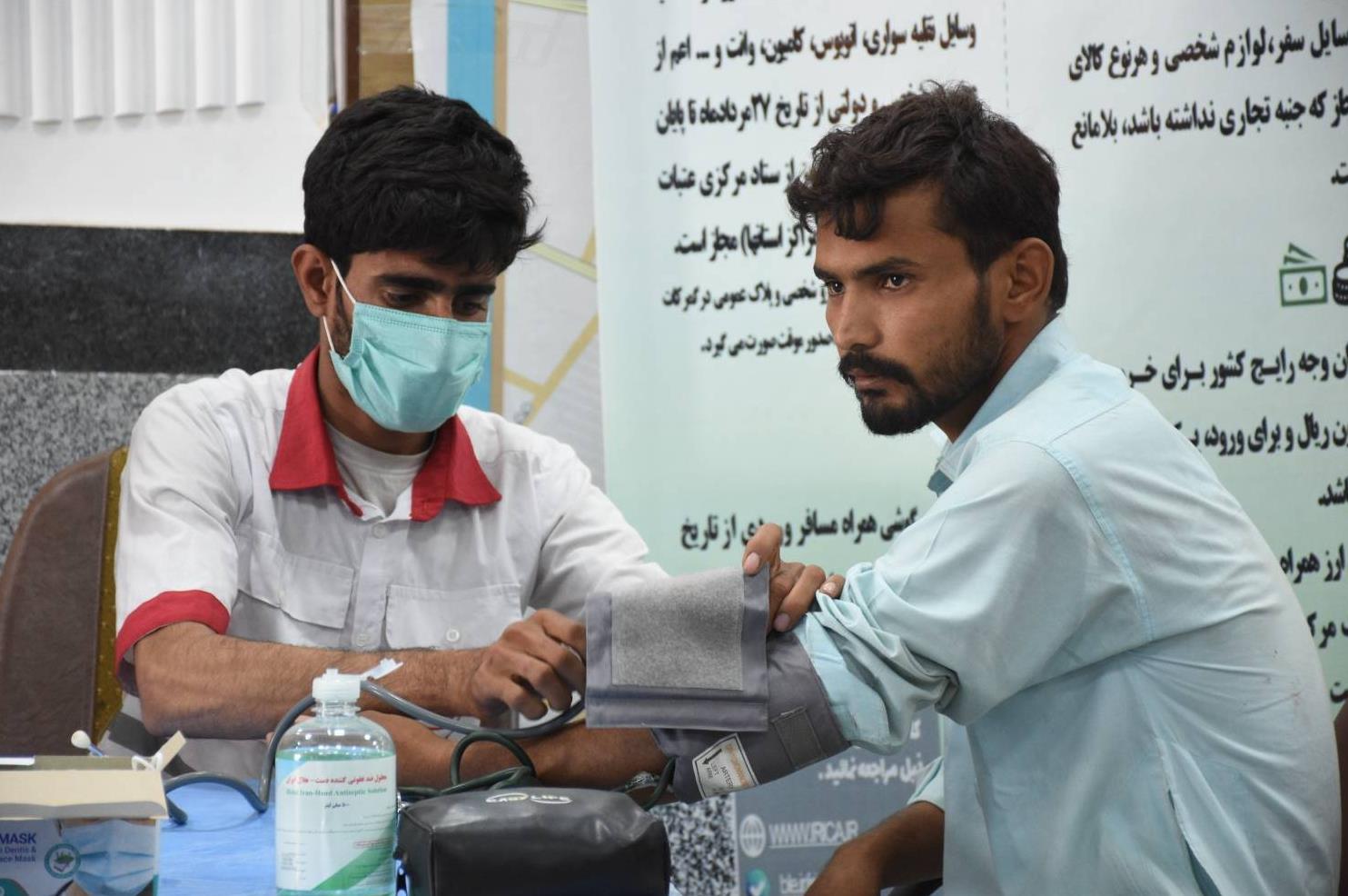 جلوههای بشردوستی در شاهراه زوار پاکستانی