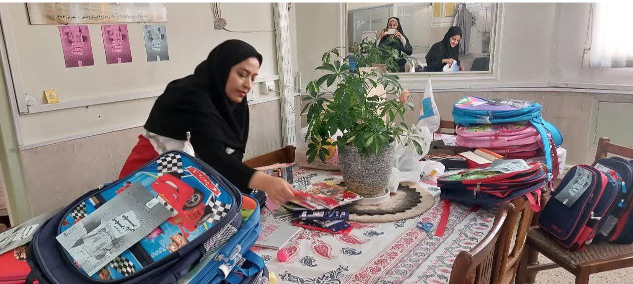 توزیع بیش از ۲ هزار بسته لوازمالتحریر در چهارمحالوبختیاری