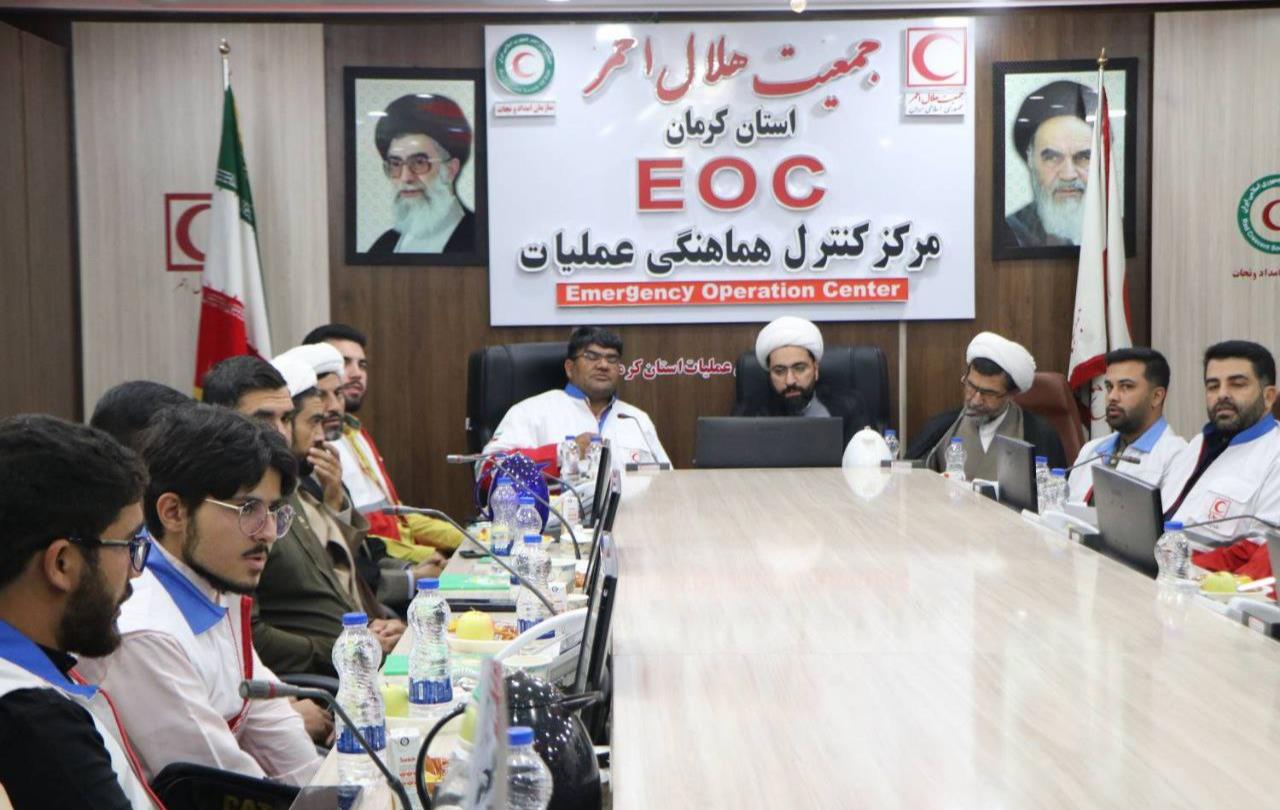 کانونهای طلاب سازمان جوانان هلال احمر تقویت میشوند