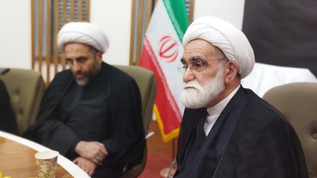 جوانان عزیز بدانند که زیستن متعالی در پرتو توجه به مبانی فرهنگی-اسلامی ممکن است