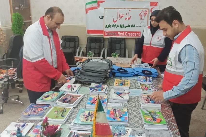 بهرهمندی 2300 دانش آموز محروم فارس از نوع دوستی هلال احمر