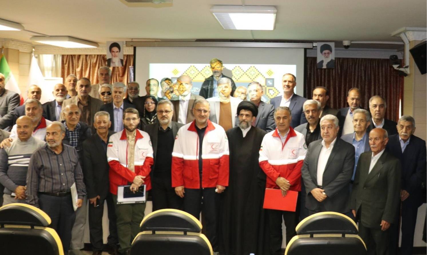 مجمع عمومی عادی و فوق العاده بازنشستگان هلالاحمر با حضور دبیر کل این جمعیت برگزار شد