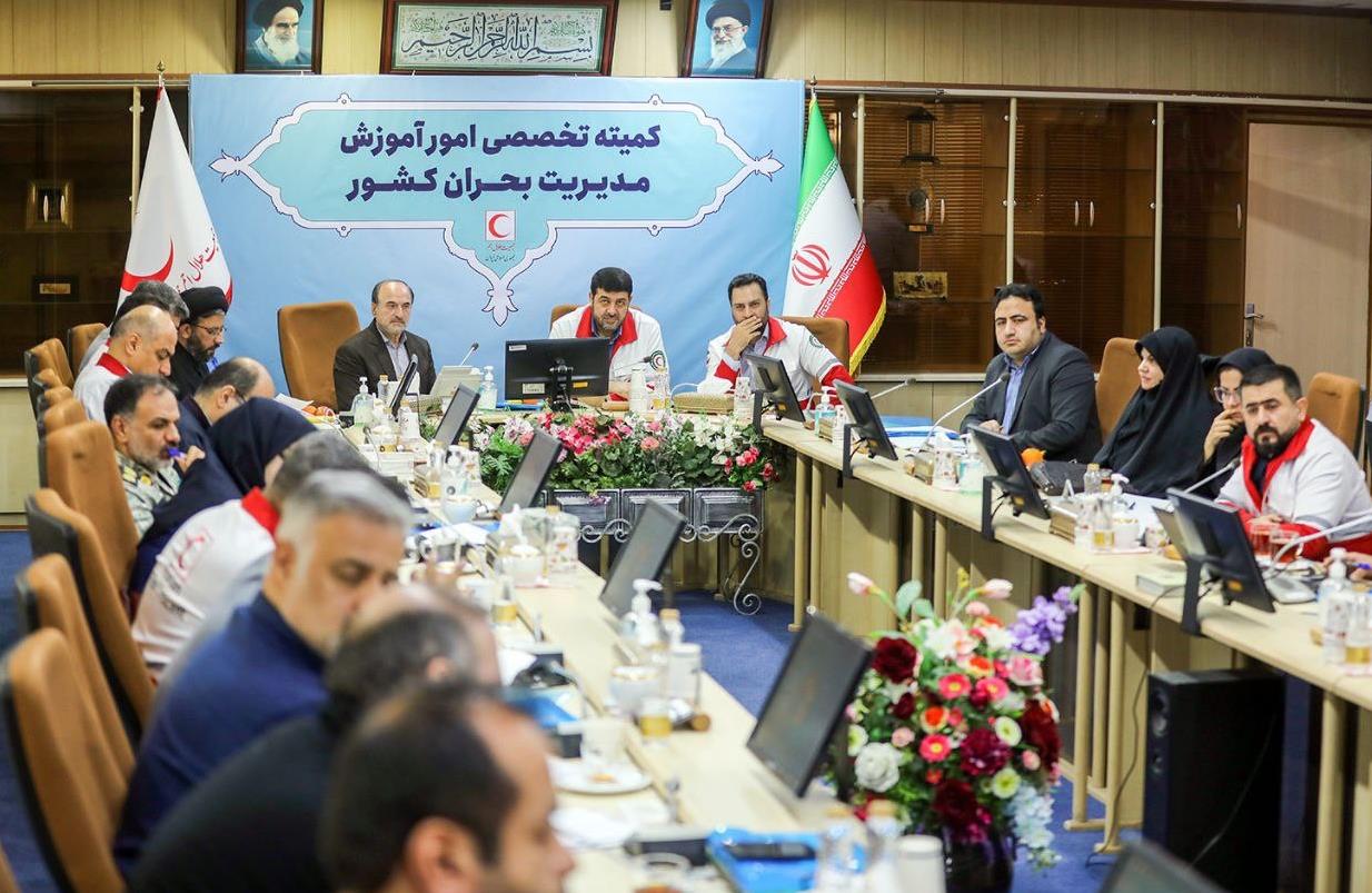 توسعه آموزشهای امدادی؛ دستور اصلی کار هلالاحمر/ تا پایان سال ۶۰۰ هزار طلبه آموزشهای امدادی را فرا میگیرند