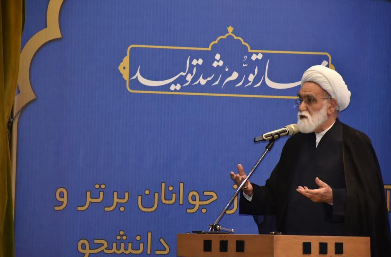 با حضور موثر در فعالیتهای هلالاحمر، سودمند، اثربخش و امیدآفرین باشید