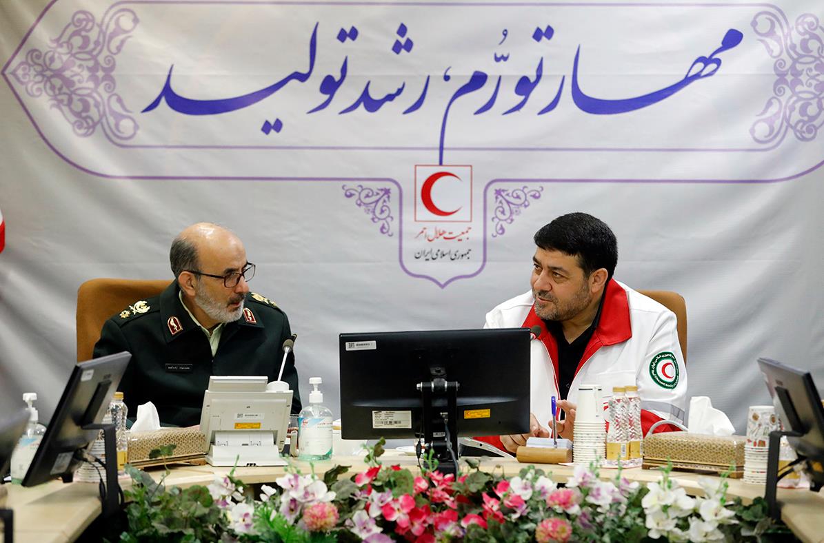 امضای تفاهمنامه همکاری میان هلالاحمر و نیروهای مسلح/ آموزش امدادی به سربازان وظیفه با هدف توانمندسازی جامعه در برابر حوادث