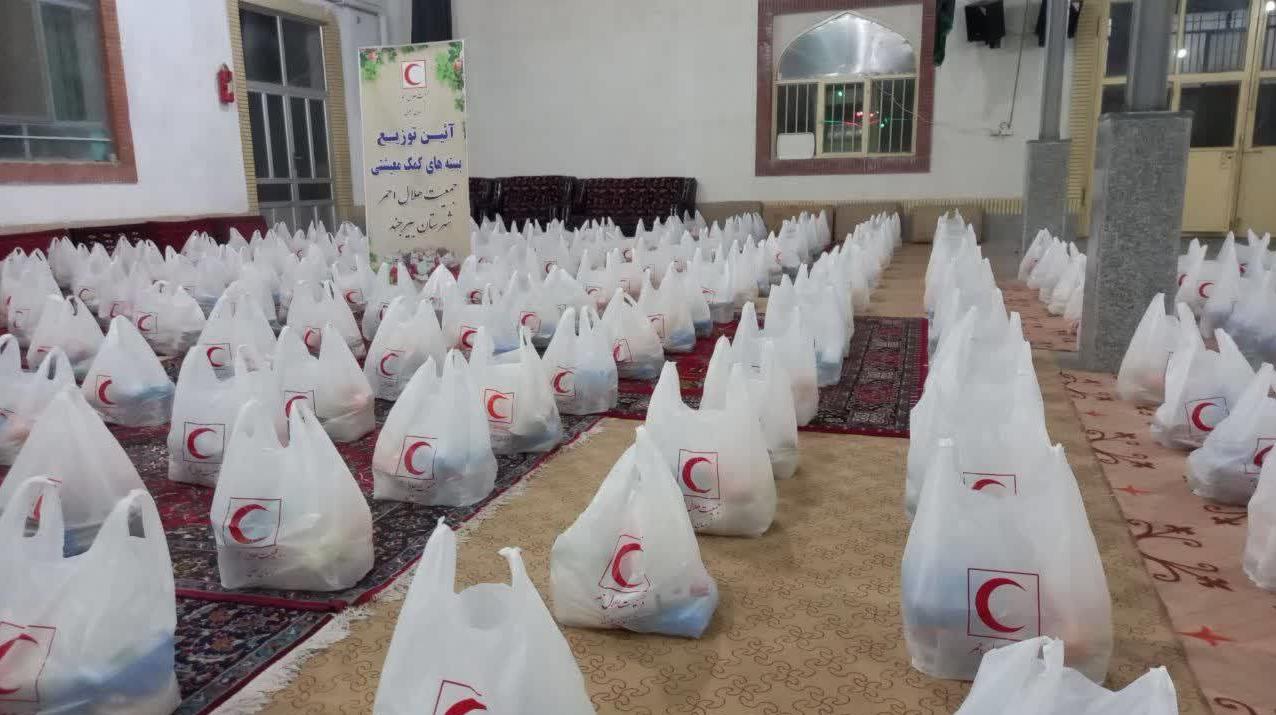 توزیع سبد غذایی به ارزش یک و نیم میلیارد ریال میان نیازمندان بیرجند