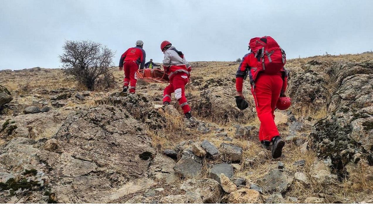 نجات گرفتارشدگان در کولاک ارتفاعات سالند دزفول