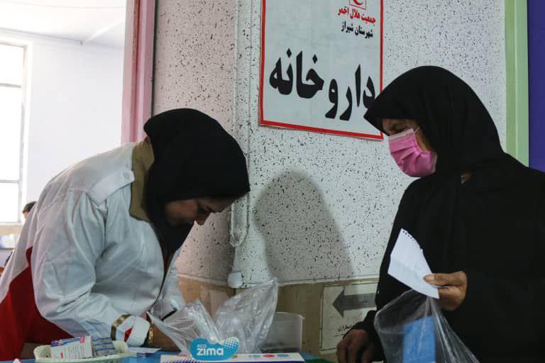 برگزاری کاروان سلامت هلال احمر شیراز در مناطق کمبرخوردار