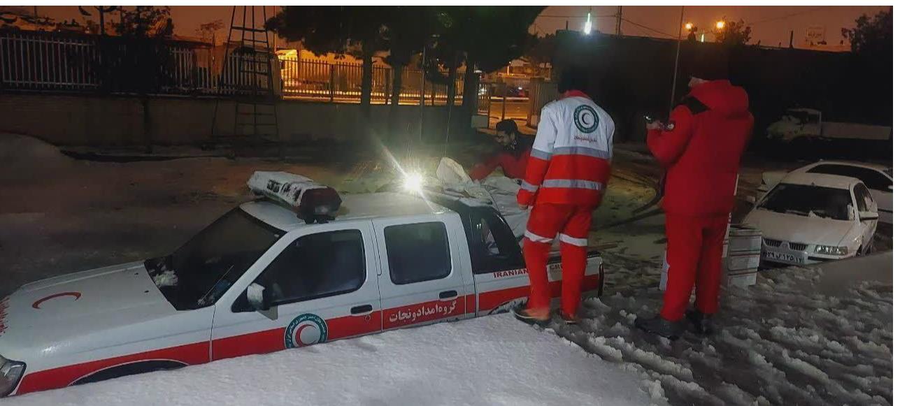 برف و کولاک در ۲۸ استان بیش از ۱۵ هزار نفر را گرفتار کرد