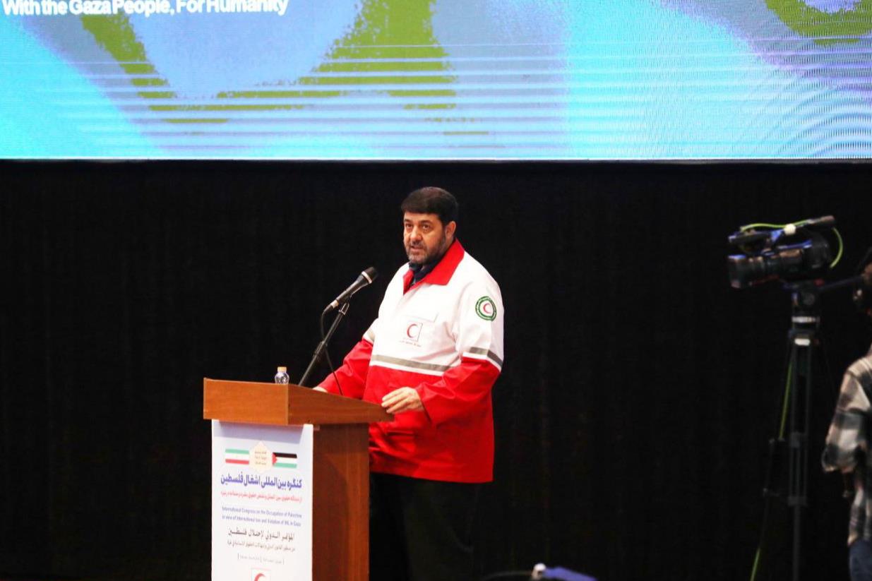 ممانعت رژیم صهیونیستی از رسیدن کمکها و امدادرسانی به جنگزدگان/ هلالاحمر، صدای مظلومترین مردم جهان در غزه است