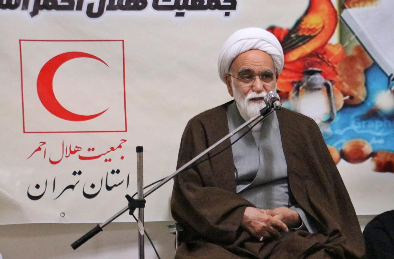 قرآن کریم بهترین نسخه شفاء بخش برای بشریت است / محفل انس با قرآن کریم در پایگاه امدادونجات بینشهری یادمان امام خمینی (ره) برگزار شد