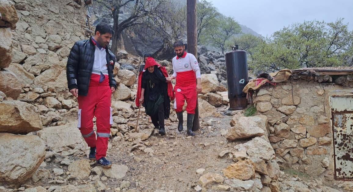 آمادگی برای خدماترسانی در استانهای سیلخیز/ ۳۱۲ هزار نفر از خدمات نوروزی هلالاحمر بهرهمند شدند