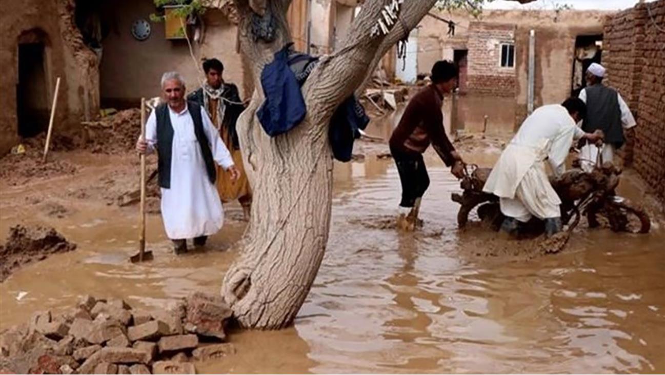درخواست افغانستان از هلالاحمر ایران برای کمک به سیلزدگان بغلان
