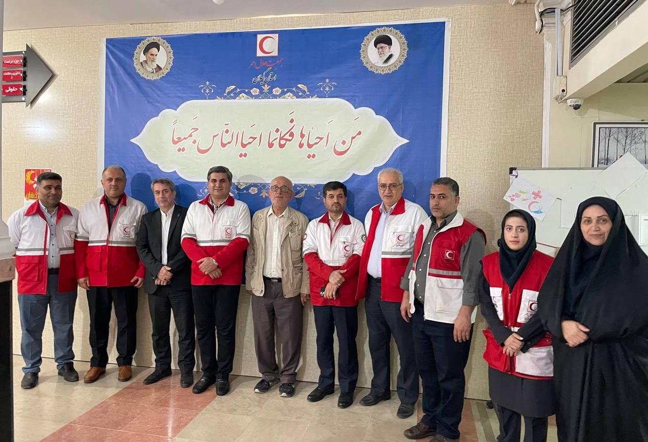 آیین نکوداشت خدمات اداره روابط عمومی و اطلاع رسانی جمعیت هلال احمر گیلان برگزار شد