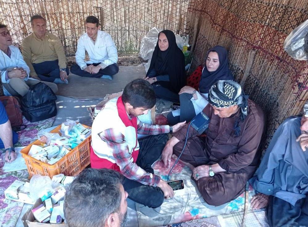 خدمترسانی کاروانسلامت هلالاحمر به ۳۰ خانوار عشایری در ایلام
