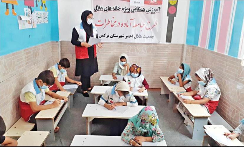 نگاه ویژه هلالاحمر به خانههاى هلال، سازماندهی تیمهای مردمی و آموزش در محلات و روستاها