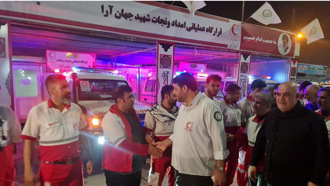 ۴٠هزار نیروی جمعیت هلالاحمر در مرزهای هشتگانه به زائران اربعین خدماترسانی میکنند