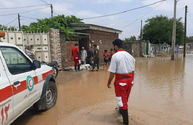 امدادرسانی هلالاحمر به ٧٠ نفر متأثر از حوادث جوی در کرمان